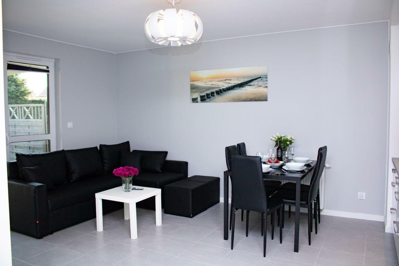 Apartament Z Ogrodkiem Тженсач Екстериор снимка